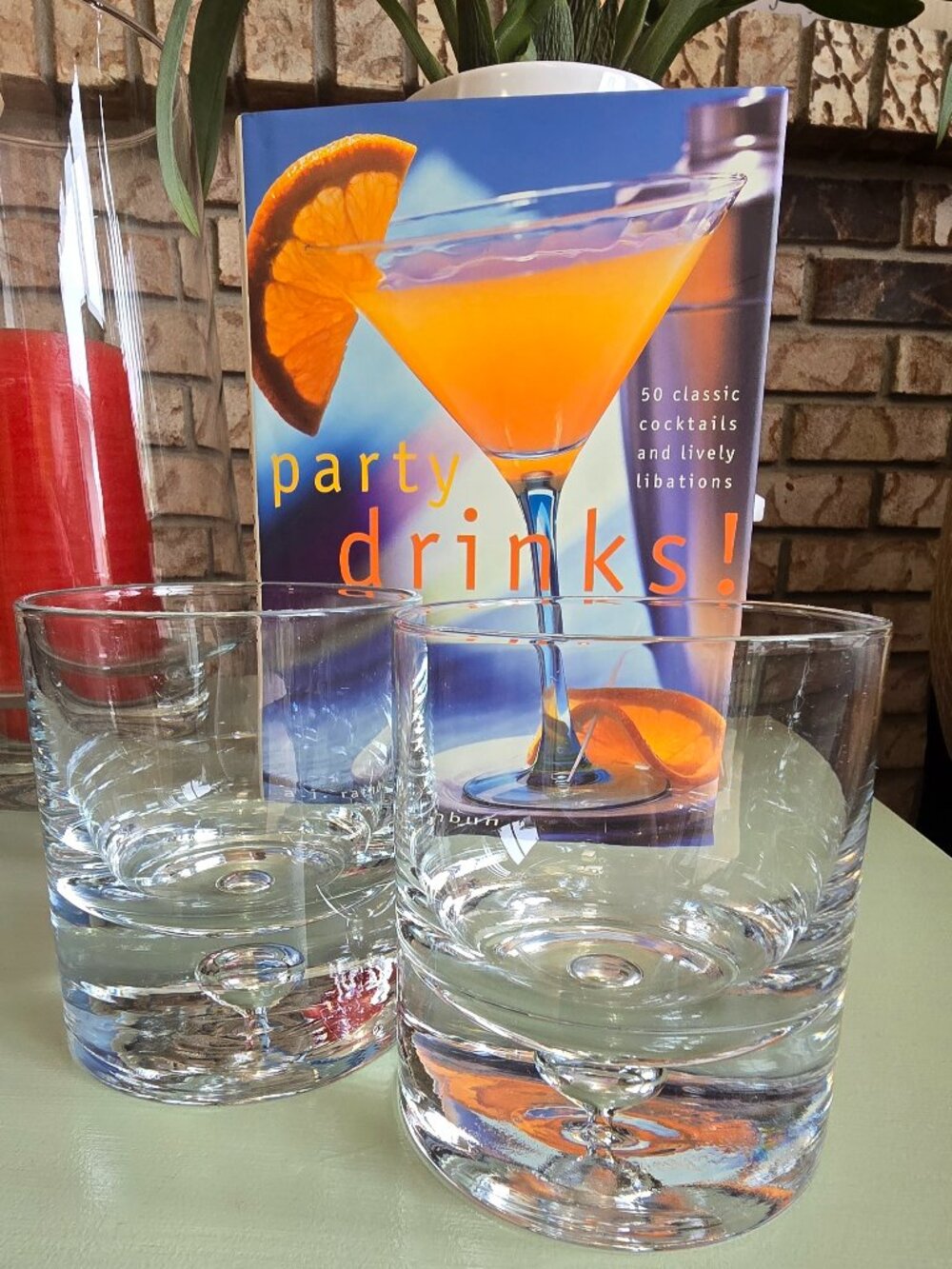 Cocktail Book + 2 Heavy Bottom Whiskey Glasses Bar Set